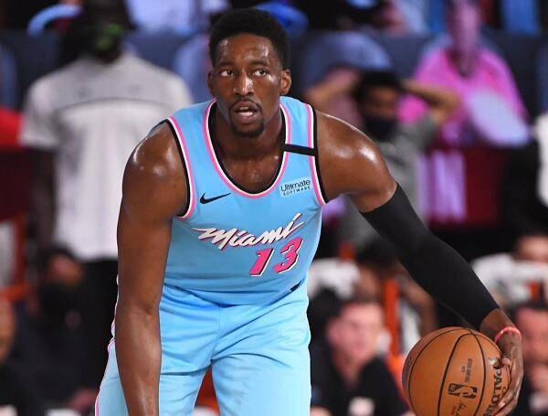  快船双核磨合初见成效，伦纳德乔治联手砍下70分  